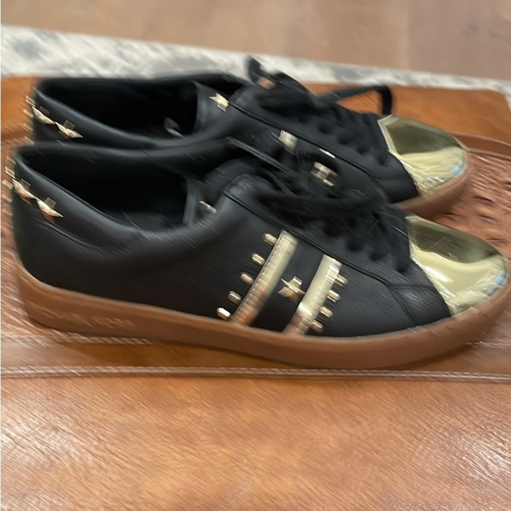 MK women’s black shoes size 6 1/2
